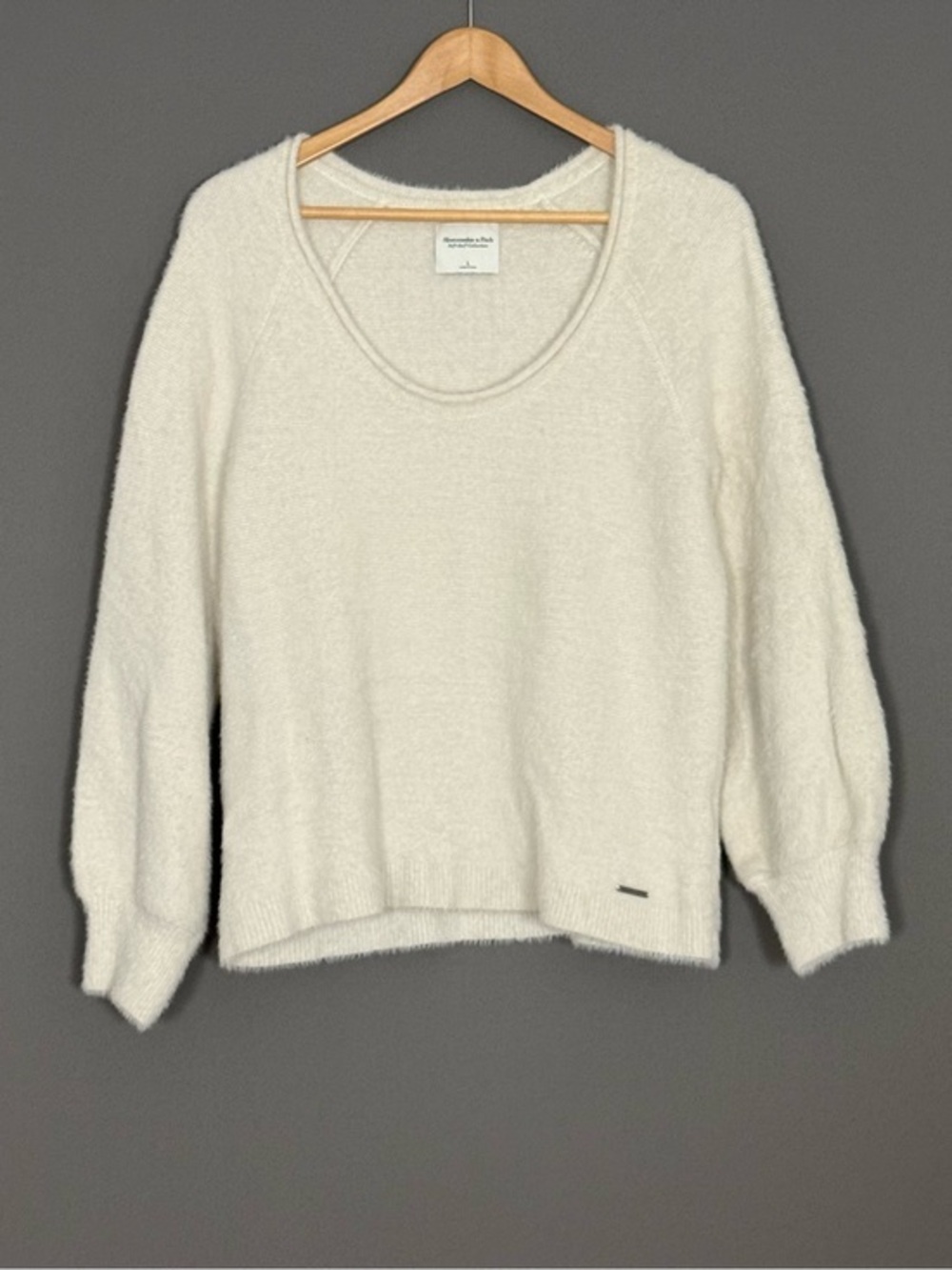 Abercrombie & Fitch Soft AF Fuzzy Cozy Scoop Neck Sweater Womens Large